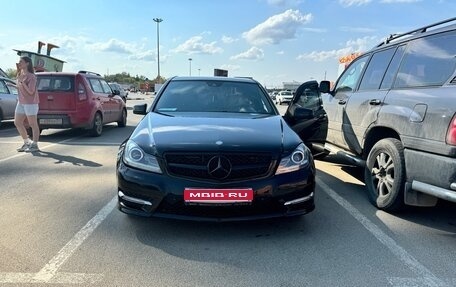 Mercedes-Benz C-Класс, 2011 год, 1 200 000 рублей, 1 фотография