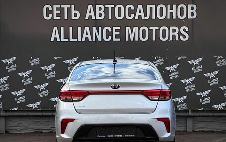 KIA Rio IV, 2018 год, 1 370 000 рублей, 6 фотография