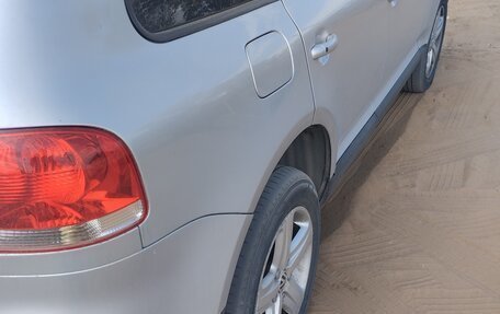 Volkswagen Touareg III, 2003 год, 770 000 рублей, 10 фотография