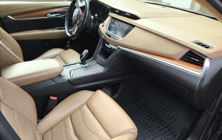 Cadillac XT5 I рестайлинг, 2016 год, 1 900 000 рублей, 9 фотография