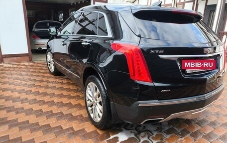 Cadillac XT5 I рестайлинг, 2016 год, 1 900 000 рублей, 3 фотография