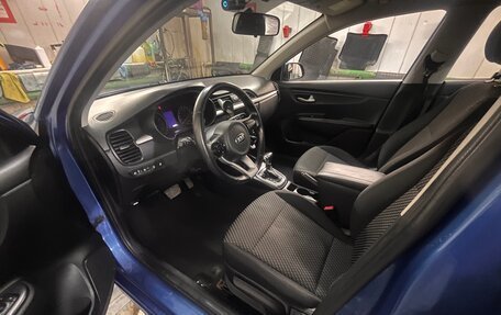 KIA Rio IV, 2018 год, 1 250 000 рублей, 5 фотография