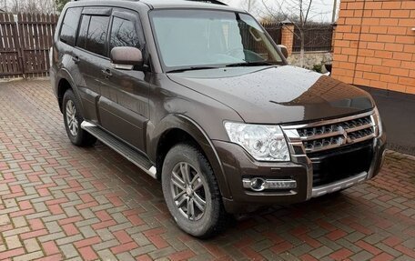 Mitsubishi Pajero IV, 2018 год, 3 700 000 рублей, 2 фотография