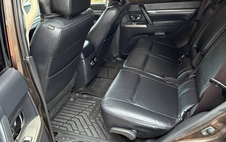 Mitsubishi Pajero IV, 2018 год, 3 700 000 рублей, 7 фотография