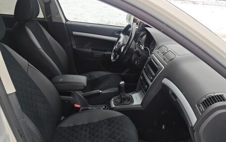 Skoda Octavia, 2011 год, 700 000 рублей, 9 фотография