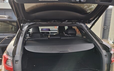 Lexus RX IV рестайлинг, 2017 год, 4 700 000 рублей, 9 фотография