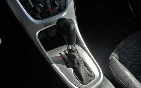 Opel Astra J, 2013 год, 850 000 рублей, 17 фотография