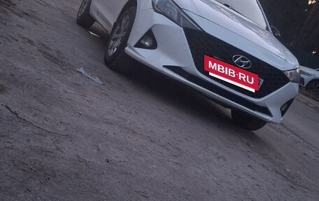 Hyundai Solaris II рестайлинг, 2021 год, 830 000 рублей, 5 фотография