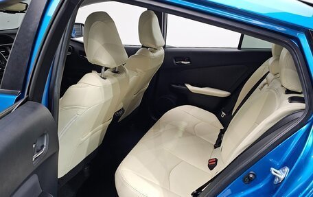 Toyota Prius IV XW50, 2020 год, 2 187 000 рублей, 7 фотография