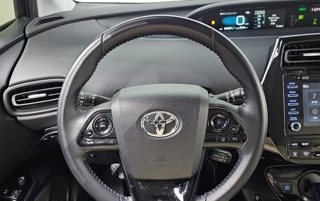 Toyota Prius IV XW50, 2020 год, 2 187 000 рублей, 6 фотография