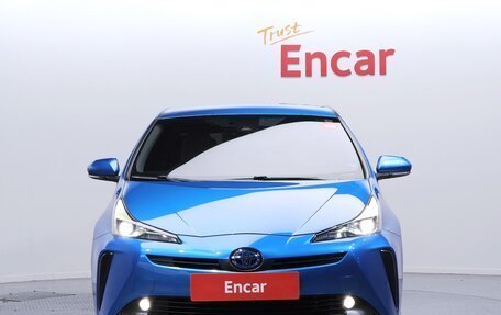 Toyota Prius IV XW50, 2020 год, 2 187 000 рублей, 3 фотография