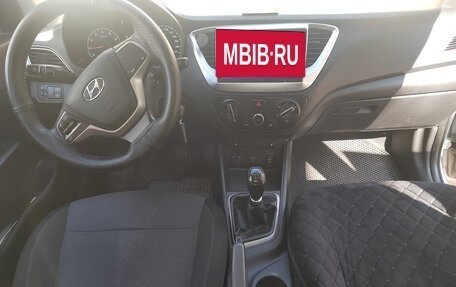 Hyundai Solaris II рестайлинг, 2019 год, 850 000 рублей, 6 фотография