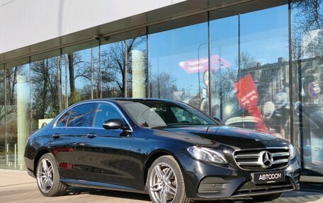 Mercedes-Benz E-Класс, 2019 год, 3 950 000 рублей, 8 фотография