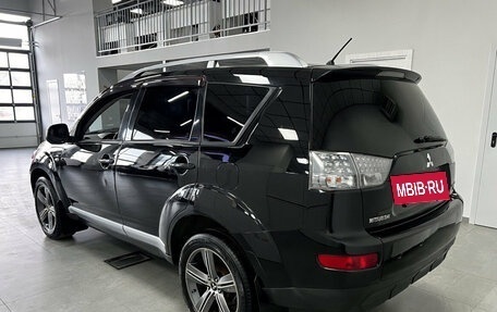 Mitsubishi Outlander III рестайлинг 3, 2007 год, 999 000 рублей, 4 фотография