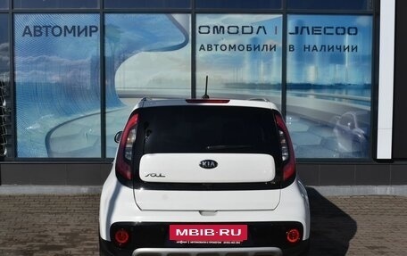 KIA Soul II рестайлинг, 2018 год, 1 650 000 рублей, 6 фотография