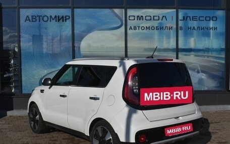 KIA Soul II рестайлинг, 2018 год, 1 650 000 рублей, 7 фотография