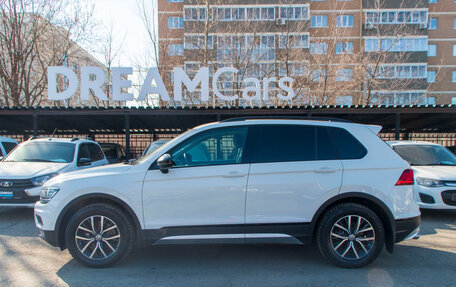 Volkswagen Tiguan II, 2019 год, 2 799 000 рублей, 2 фотография
