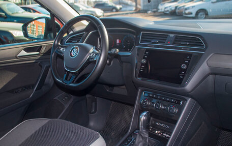 Volkswagen Tiguan II, 2019 год, 2 799 000 рублей, 8 фотография