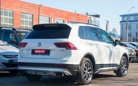 Volkswagen Tiguan II, 2019 год, 2 799 000 рублей, 5 фотография