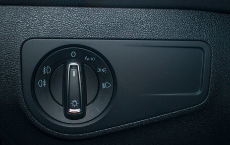 Volkswagen Tiguan II, 2019 год, 2 799 000 рублей, 14 фотография