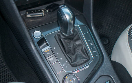 Volkswagen Tiguan II, 2019 год, 2 799 000 рублей, 22 фотография