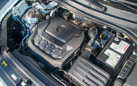 Volkswagen Tiguan II, 2019 год, 2 799 000 рублей, 29 фотография