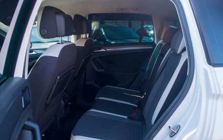 Volkswagen Tiguan II, 2019 год, 2 799 000 рублей, 25 фотография