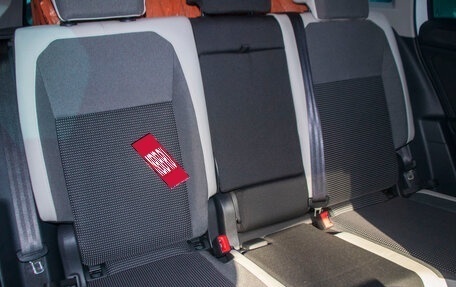 Volkswagen Tiguan II, 2019 год, 2 799 000 рублей, 23 фотография