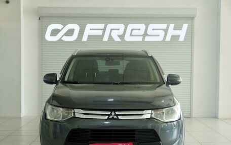 Mitsubishi Outlander III рестайлинг 3, 2014 год, 1 600 000 рублей, 3 фотография