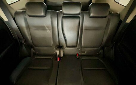 Mitsubishi Outlander III рестайлинг 3, 2014 год, 1 600 000 рублей, 12 фотография