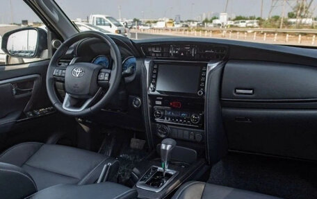 Toyota Fortuner II, 2026 год, 5 590 000 рублей, 11 фотография