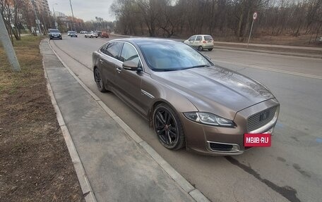 Jaguar XJ IV (X351), 2017 год, 4 000 000 рублей, 3 фотография