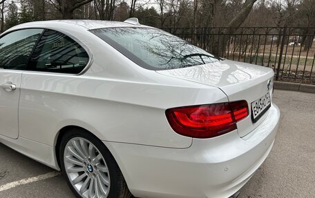 BMW 3 серия, 2011 год, 2 290 000 рублей, 18 фотография