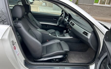 BMW 3 серия, 2011 год, 2 290 000 рублей, 26 фотография