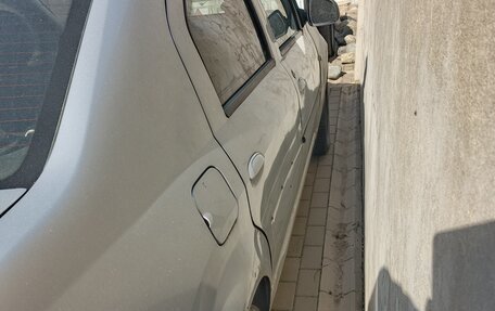 Renault Logan I, 2014 год, 160 000 рублей, 3 фотография