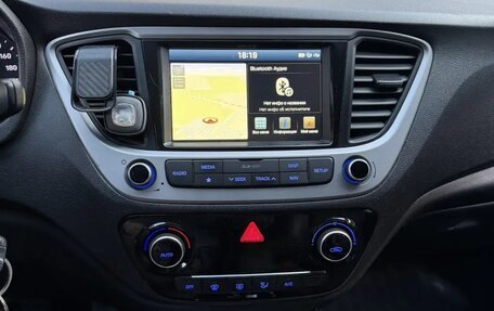 Hyundai Solaris II рестайлинг, 2018 год, 1 400 000 рублей, 6 фотография