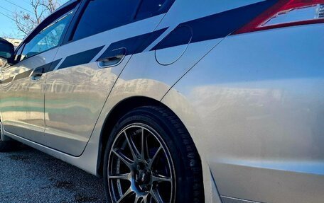 Honda Insight II рестайлинг, 2009 год, 800 000 рублей, 7 фотография