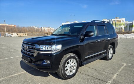 Toyota Land Cruiser 200, 2015 год, 5 850 000 рублей, 2 фотография