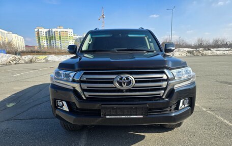 Toyota Land Cruiser 200, 2015 год, 5 850 000 рублей, 8 фотография