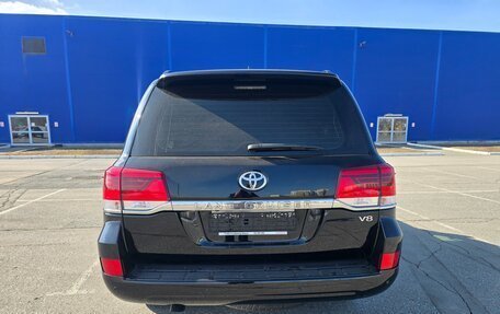 Toyota Land Cruiser 200, 2015 год, 5 850 000 рублей, 10 фотография