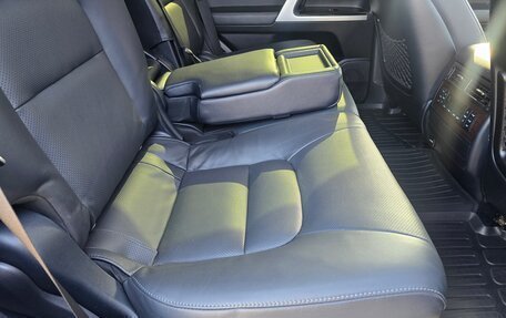 Toyota Land Cruiser 200, 2015 год, 5 850 000 рублей, 26 фотография