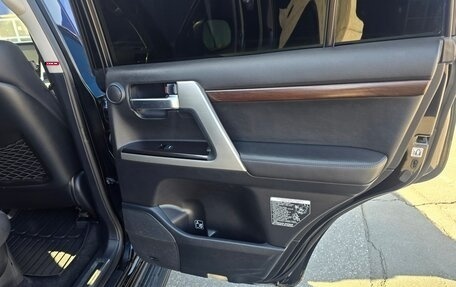 Toyota Land Cruiser 200, 2015 год, 5 850 000 рублей, 31 фотография