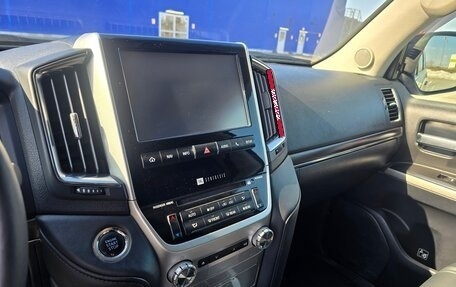 Toyota Land Cruiser 200, 2015 год, 5 850 000 рублей, 40 фотография
