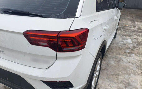 Volkswagen T-Roc I, 2022 год, 1 900 000 рублей, 4 фотография