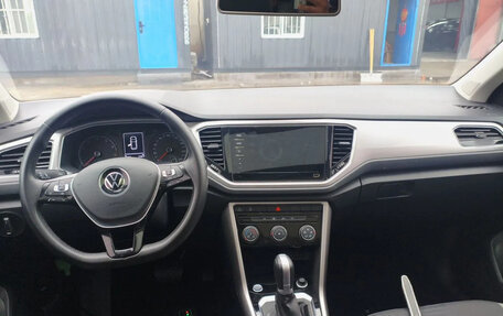 Volkswagen T-Roc I, 2022 год, 1 900 000 рублей, 7 фотография