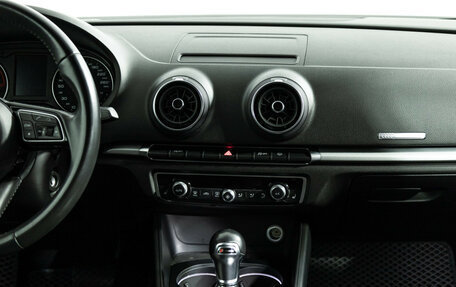 Audi A3, 2018 год, 1 999 000 рублей, 14 фотография