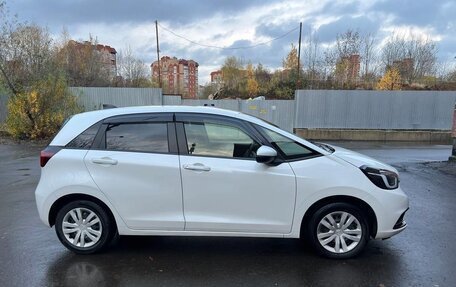 Honda Fit, 2022 год, 990 000 рублей, 4 фотография