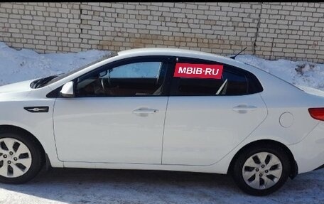 KIA Rio III рестайлинг, 2016 год, 910 000 рублей, 2 фотография