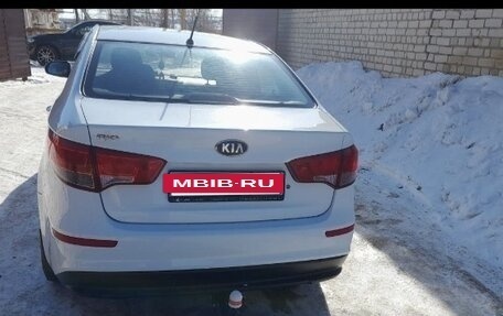 KIA Rio III рестайлинг, 2016 год, 910 000 рублей, 4 фотография