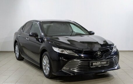 Toyota Camry, 2020 год, 3 050 000 рублей, 10 фотография